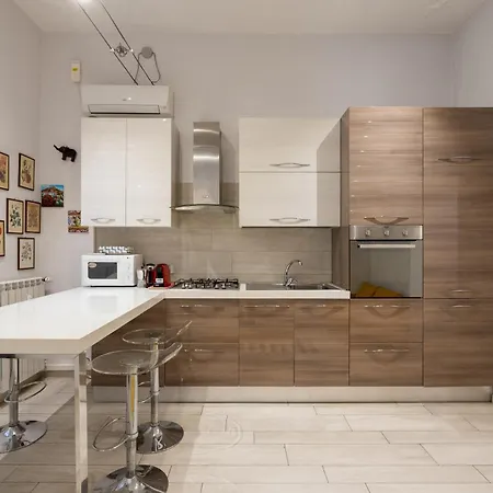 A 20 Gradini Dai Musei Vaticani