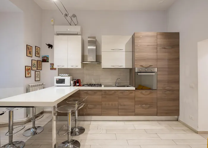 A 20 Gradini Dai Musei Vaticani